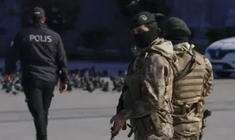 Предполагаеми членове на Ислямска държава са задържани в Истанбул по подозрение в подготовка на атентат