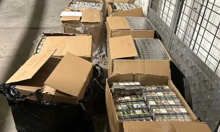 На ГКПП – Лесово са задържани 40 400 кутии контрабандни цигари - Tribune.bg