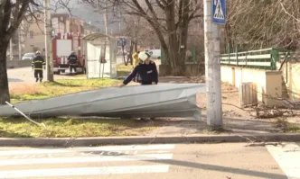 Бедствено положение във Враца, включиха се и военни (СНИМКИ)