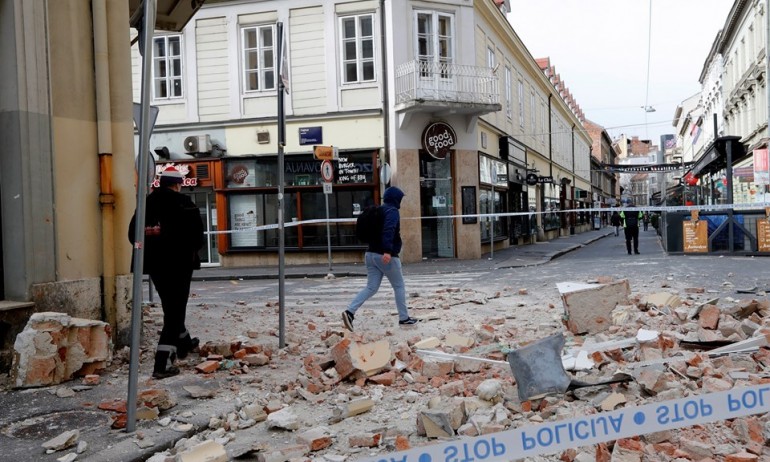 Щетите от силното земетресение в Загреб - Tribune.bg