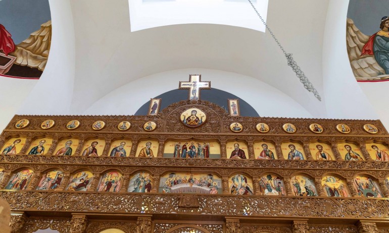 За първи път от 100 години в град Бяла има нова черква - Tribune.bg