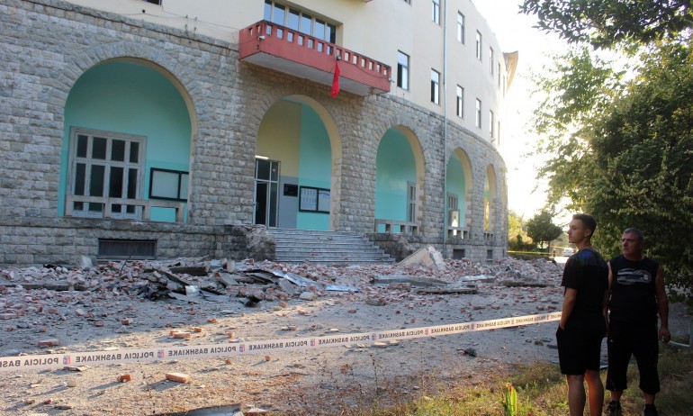 След земетресението в Албания: Над 100 души са ранени - Tribune.bg