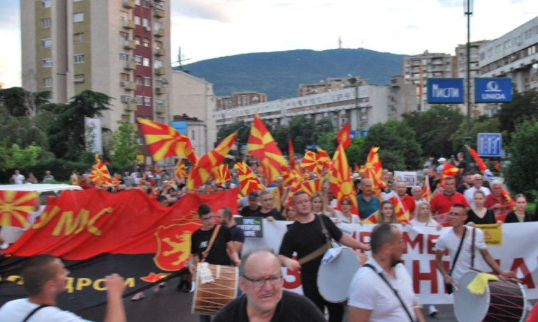 ВМРО-ДПМНЕ твърдо против френското предложение, иска предсрочни избори - Tribune.bg