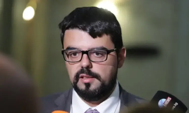 Мартин Владимиров: Исканото поскъпване на газа с 34% е реалистично, парното може да скочи с 20% - Tribune.bg
