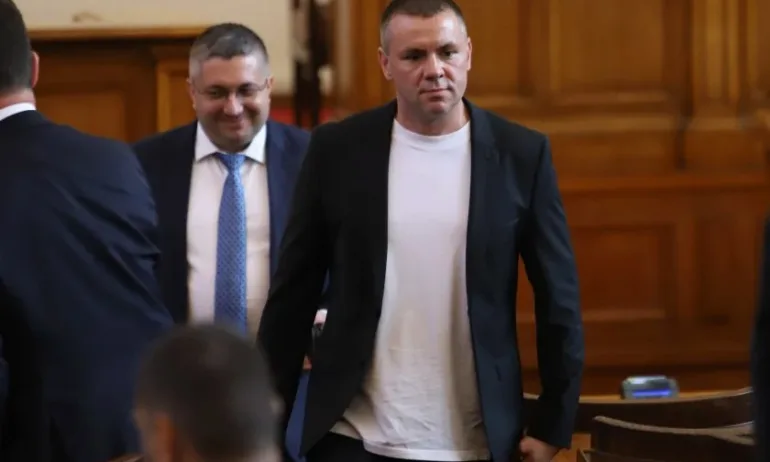 Дали позицията на Ицо Хазарта, очевидно против премахването на Паметника на съветската армия, е официална за ПП/ДБ? - Tribune.bg