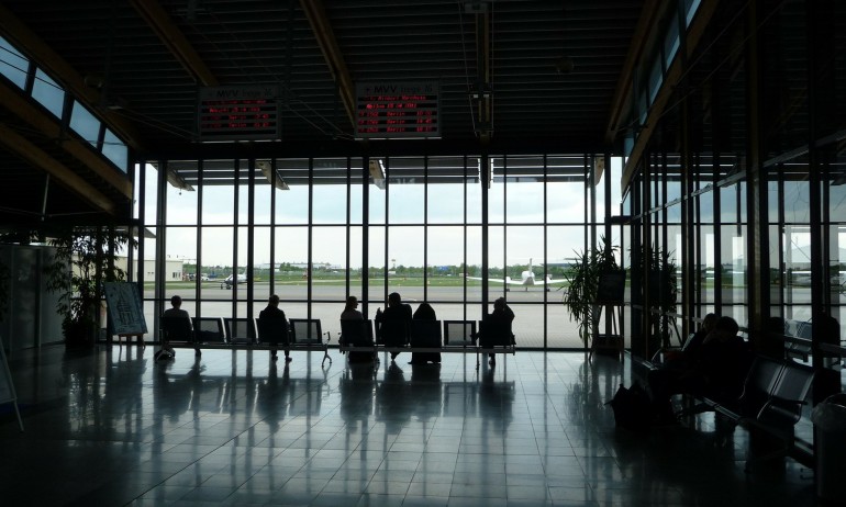 Германия с нови правила за пристигащите от България - Tribune.bg