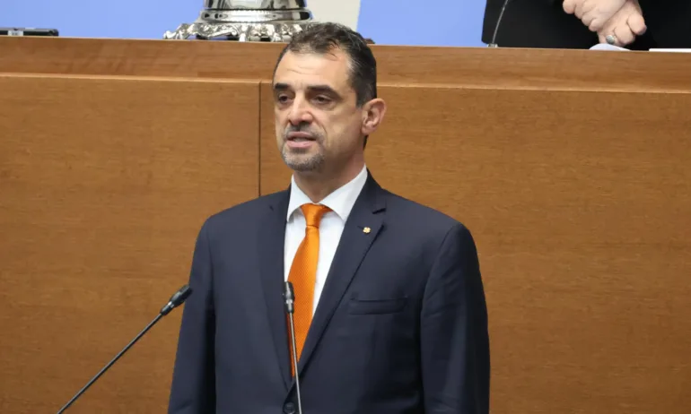 ГДБОП и ДАНС са претърсили дома на депутата на Доган Явор Хайтов заради търговия с българско гражданство - Tribune.bg