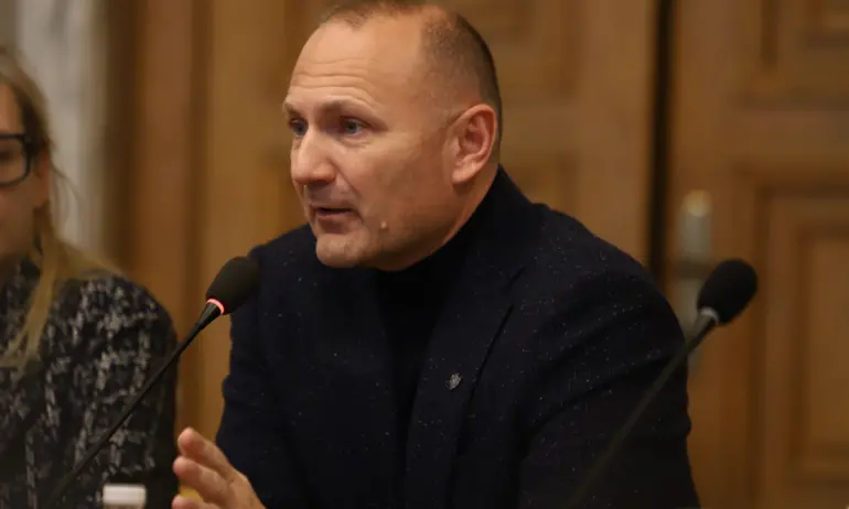 Служебният енергиен министър: ПП управляват по модела на БКП - Tribune.bg