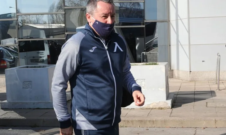 Стоянович: Искаме да бъдем по-силни, да играем по-агресивен футбол и да постигаме резултати! - Tribune.bg