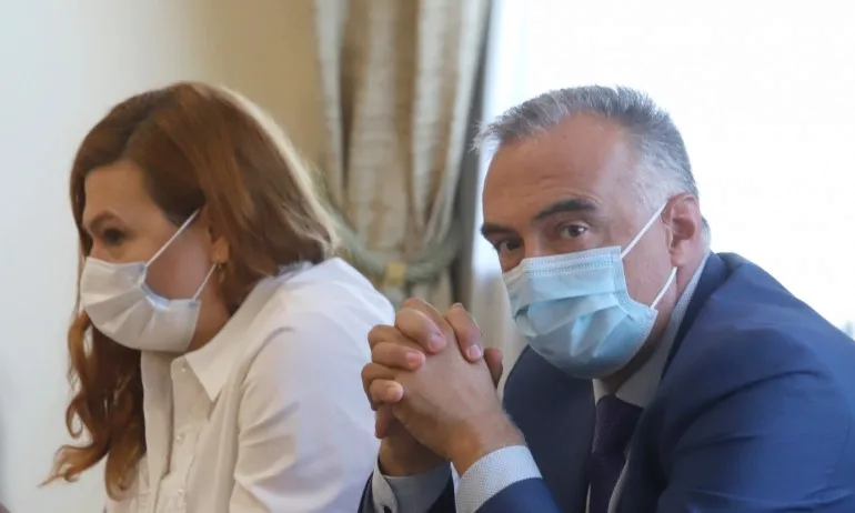 КПКОНПИ проверява предложената от Радев за член на СЕМ - Tribune.bg