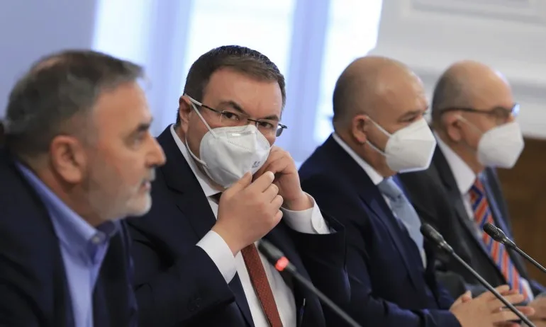 НОЩ: Локалните мерки са оправдани, кривата на смъртността се покачва - Tribune.bg