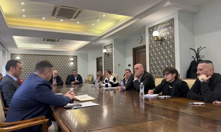 Да управляваш на инат: Терзиев отново в скандал със синдикатите за транспорта на София - Tribune.bg