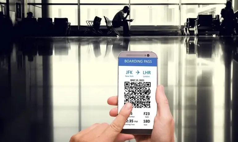 Руснаците бягат към Финландия, Сърбия и Дубай, самолетните билети стигнаха 9200 евро - Tribune.bg