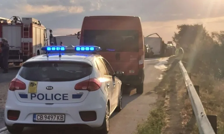 Шест жертви и петима ранени след катастрофата край Стара Загора - Tribune.bg