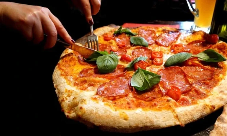 Евростат: Пицата в България е поскъпнала с 37%, в Италия - с 10% - Tribune.bg