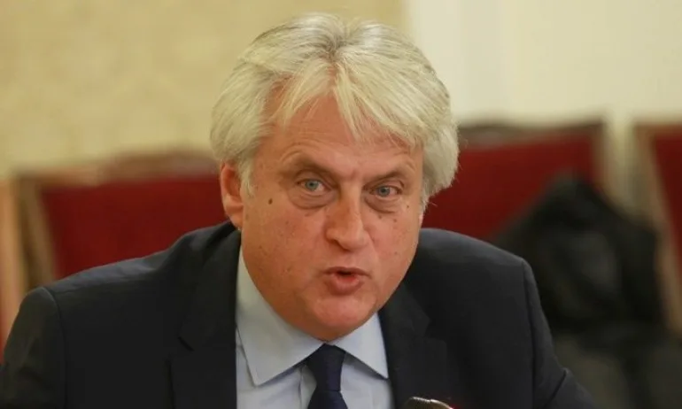 Рашков не казва дали е със спрян достъп до информация, нарича бившия шеф на ДАНС престъпник - Tribune.bg