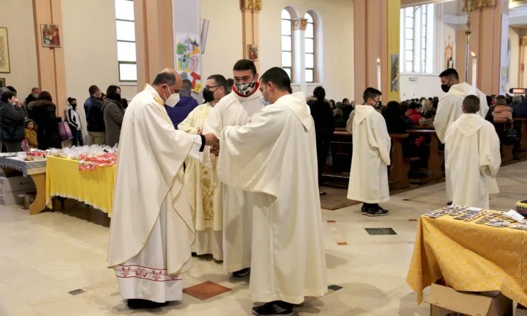 Католиците в Раковски избраха първо църквата, после политиката - Tribune.bg