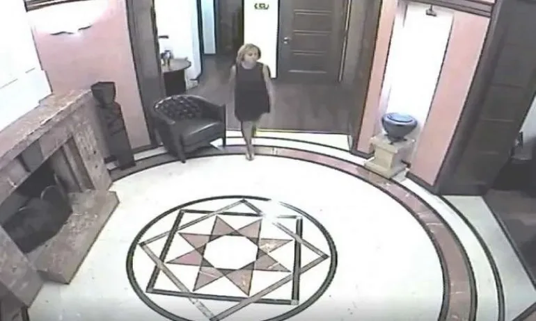 На снимка: Камера уловила Манолова да влиза при Божков? - Tribune.bg