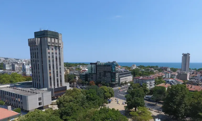 Освободиха единия от задържаните с подкуп общински служители във Варна - Tribune.bg