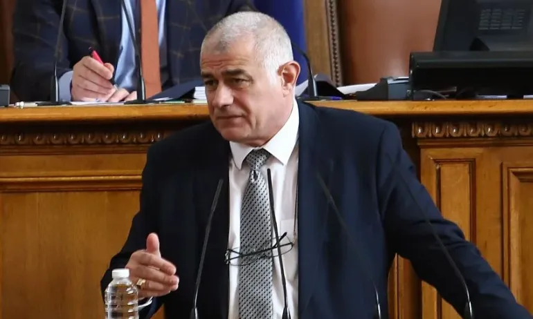 БСП още не са решили дали ще подкрепят втория мандат - Tribune.bg