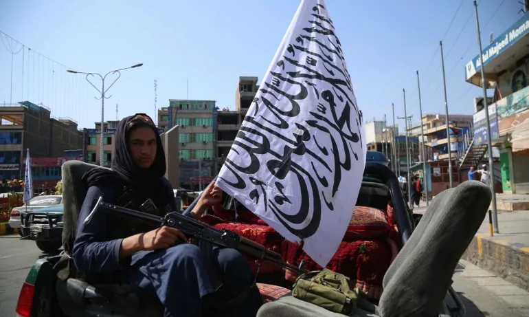 Талибаните стреляха по протестиращи в Джалалабад, демонстрации срещу режима в още няколко града(ВИДЕО) - Tribune.bg