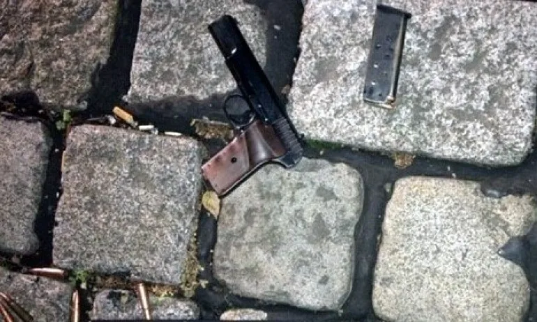 Пиян студент стреля по домакинката на общежитие в Студентски град - Tribune.bg