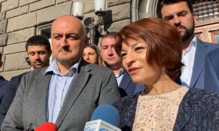 Десислава Атанасова: Хаосът в политическата система се дължи на разбъркването, което направи Радев - Tribune.bg