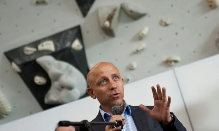 Ивайло Пенчев с молба за кръводаряване: С рядка кръвна група съм, ще почерпя - Tribune.bg