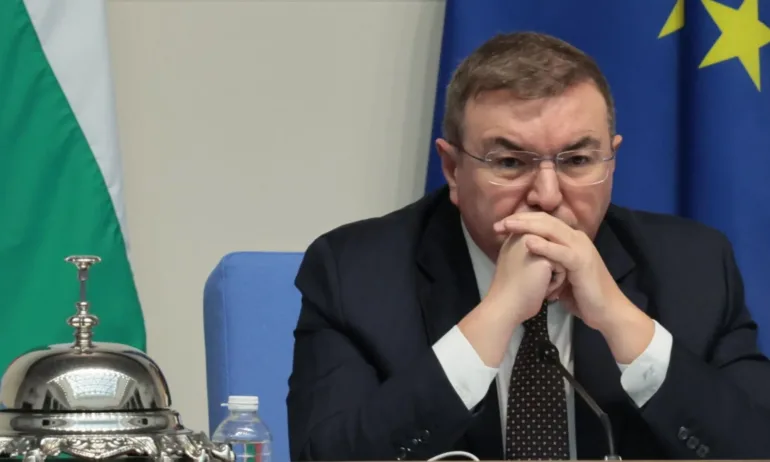 ГЕРБ и ПП-ДБ влязоха в остър спор за НСО в парламента - Tribune.bg