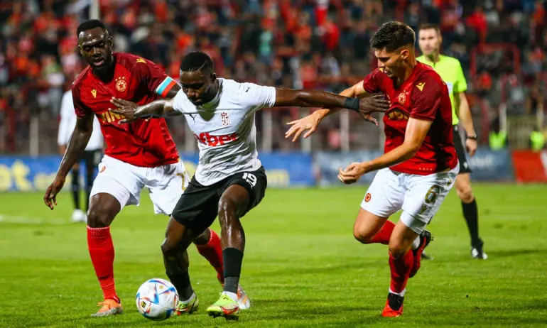 ЦСКА победи ЦСКА 1948 с два гола на Назон - Tribune.bg