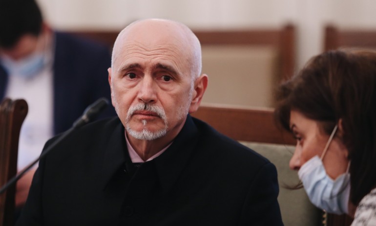 Събев каза на Радев, че е шарлатанин – вдигнал юмрук на чужд протест - Tribune.bg