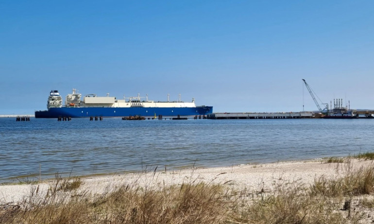 Газът от САЩ се оказа по-скъп от руския, няма компенсации за бизнеса - Tribune.bg