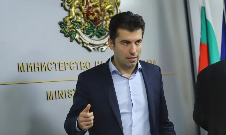 Правосъдното министерство е установило, че Кирил Петков е с двойно гражданство още докато бил министър - Tribune.bg