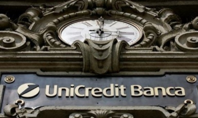 Италианската банка UniCredit провежда спешен преглед на руския си бизнес