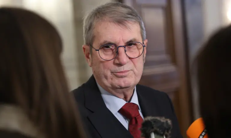 Синдикат Защита: Няма да позволим на Хинков да унищожи Пирогов - Tribune.bg