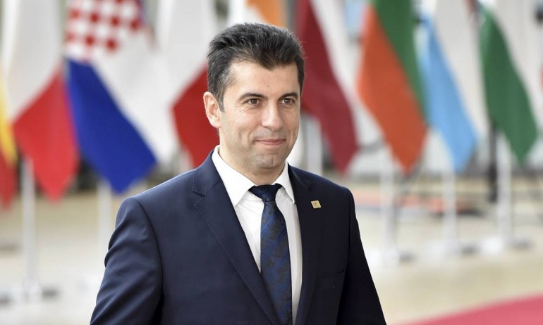 Петков след срещата с Обнови Европа: Много харесвам хората около масата, ДПС имат доста въпроси да си зададат - Tribune.bg