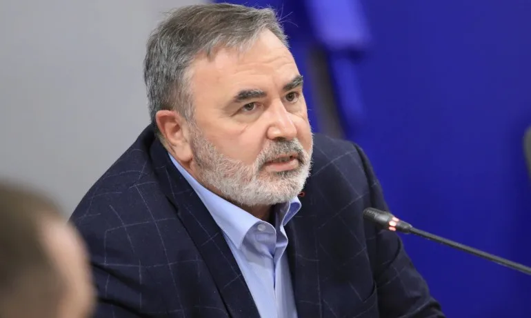 Доц. Кунчев: Британският щам може да доведе до трета вълна и ново затваряне - Tribune.bg