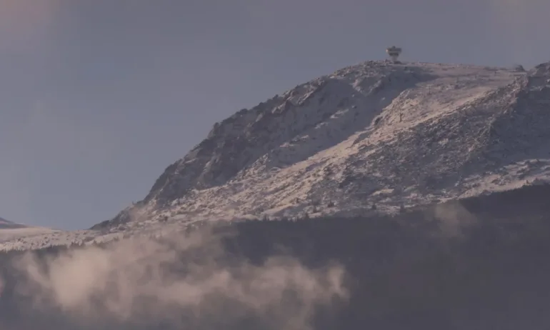 ПСС: Лоши са условията в планините за туризъм, вятър с пориви над 100 км/ч и опасност от лавини - Tribune.bg