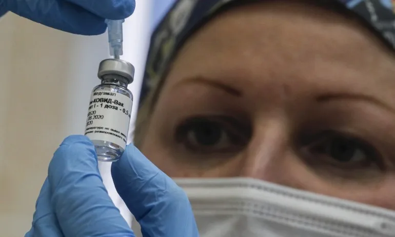 Русия регистрира втора потенциална ваксина срещу COVID-19 до 15 октомври - Tribune.bg