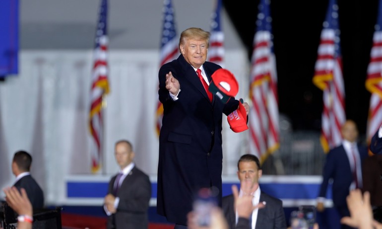 Тръмп: Путин се възползва от слабостта, некомпетентността и глупостта на властите в САЩ - Tribune.bg