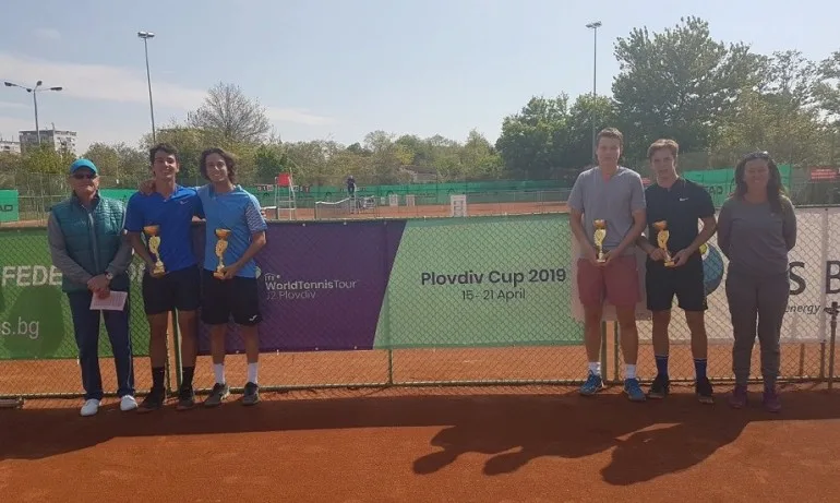 Антъни Генов е шампион по двойки на Пловдив къп - Tribune.bg