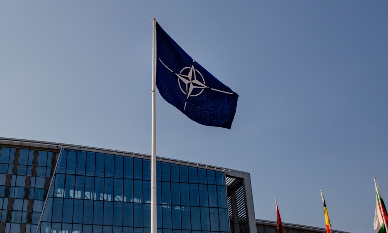 Позиционират американска техника и военни в Костанца - Tribune.bg