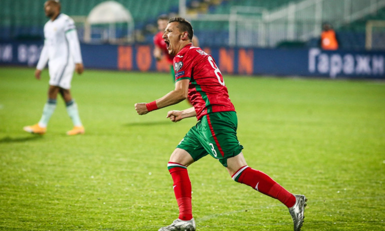 Тодор Неделев поискал да гледа мача с Грузия - Tribune.bg