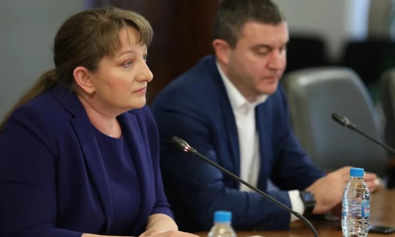 По мярка 60/40 може да се кандидатства месец за месец - Tribune.bg