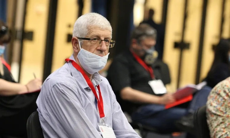 Осъдиха Румен Овчаров за безстопанственост на Мини Бобов дол - Tribune.bg