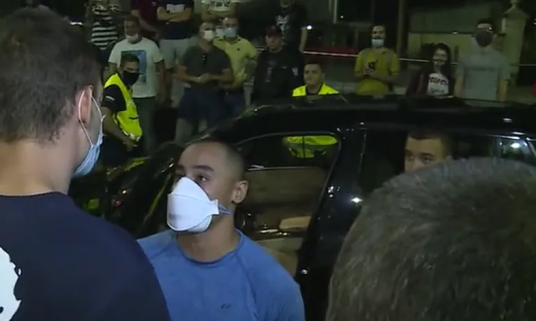 Блокираното момче: През цялото време получавах заплахи за саморазправа и убийство - Tribune.bg