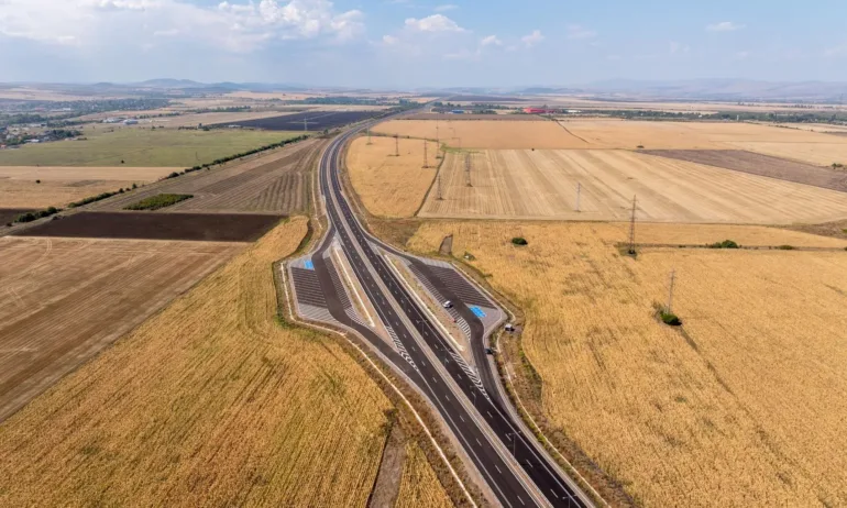 Днес пускат последния участък от АМ Европа - Tribune.bg