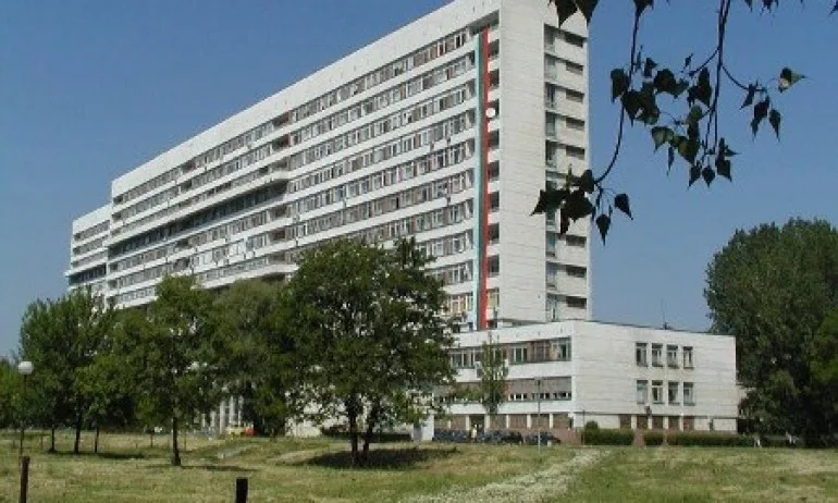 Първият робот за КОВИД дезинфекция е доставен у нас - Tribune.bg