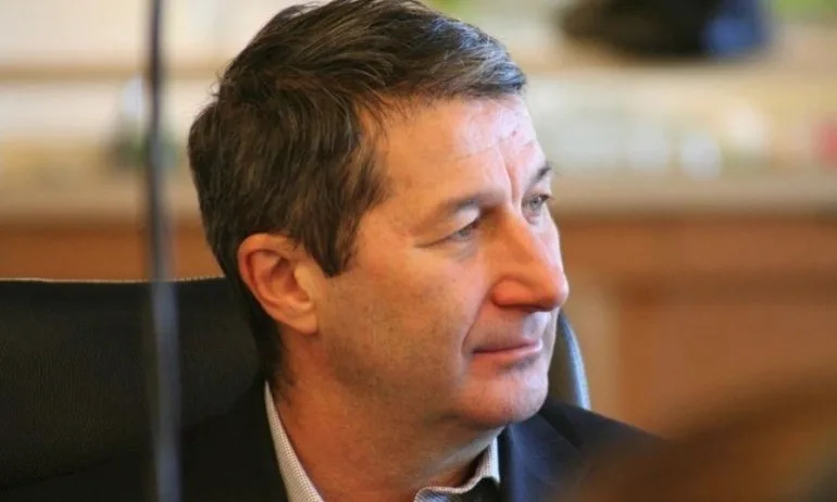 Владимир Каролев е задържан за нарушаване на карантината - Tribune.bg