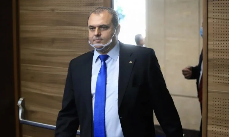 Веселинов, ВМРО: Да не позволим епидемия от лични и фирмени фалити - Tribune.bg